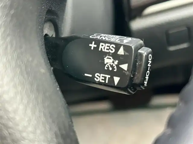 トヨタ クラウン ハイブリッド アスリートS 和歌山県 2016(平28)年 7.9万km プレシャスシルバー 後期型/純正8インチナビ/バックカメラ/衝突被害軽減ブレーキ/レーダークルーズコントロール/横滑り防止装置/前後コーナーセンサー/ドライブレコーダー/ETC/パワーシート/シートヒーター/ステアリングヒーター/オートライト/LEDヘッドライト/フォグランプ/レザー調シートカバー