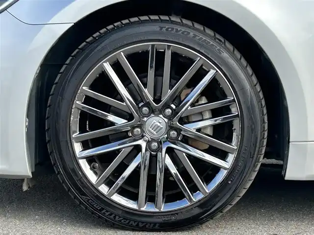 トヨタ クラウン ハイブリッド アスリートS 和歌山県 2016(平28)年 7.9万km プレシャスシルバー 後期型/純正8インチナビ/バックカメラ/衝突被害軽減ブレーキ/レーダークルーズコントロール/横滑り防止装置/前後コーナーセンサー/ドライブレコーダー/ETC/パワーシート/シートヒーター/ステアリングヒーター/オートライト/LEDヘッドライト/フォグランプ/レザー調シートカバー