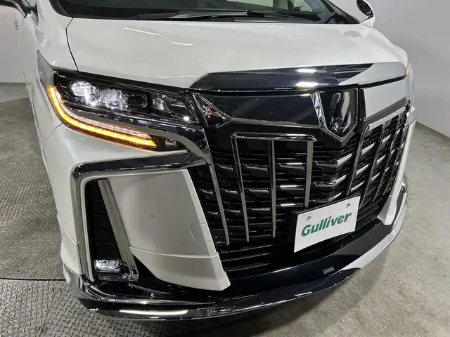 トヨタ アルファード S Cパッケージ 大阪府 2023(令5)年 1.9万km ホワイトパールクリスタルシャイン サンルーフ　黒革シート　モデリスタエアロ／マフラー　後席モニター　三眼ＬＥＤ　デジタルインナーミラー　純正ナビＴＶ　パワーシート／ヒーター／エアコン　電動リアゲート　ＢＳＭ　衝突軽減　レーダーＣ