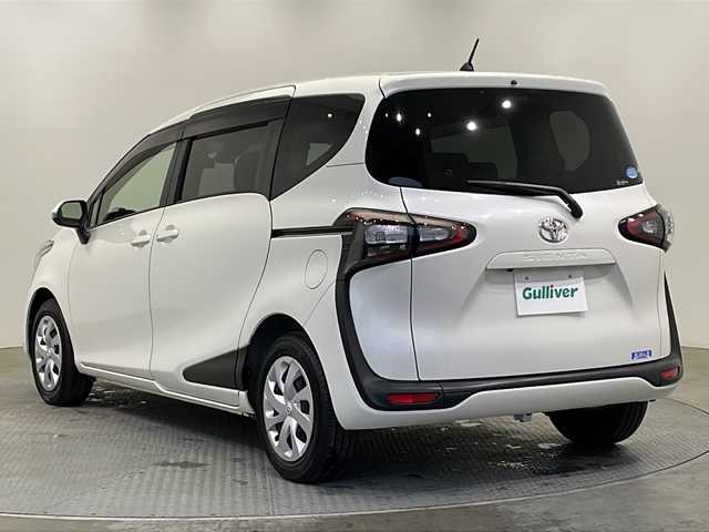 トヨタ シエンタ G クエロ 栃木県 2018(平30)年 1.3万km ホワイトパールクリスタルシャイン 純正7インチメモリナビ（NSZT-W66T）/（CD/DVD//Bluetooth/フルセグTV）/バックカメラ/トヨタセーフティセンス/ビルトインETC2.0/ドライブレコーダー/両側パワースライドドア/スマートキー×２/プッシュスタート/LEDヘッドライト