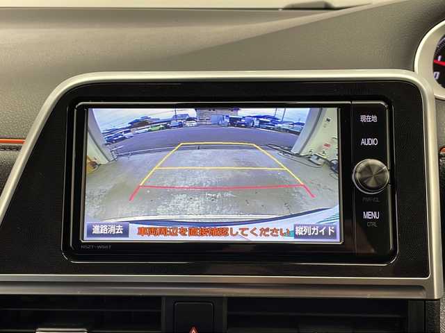 トヨタ シエンタ G クエロ 栃木県 2018(平30)年 1.3万km ホワイトパールクリスタルシャイン 純正7インチメモリナビ（NSZT-W66T）/（CD/DVD//Bluetooth/フルセグTV）/バックカメラ/トヨタセーフティセンス/ビルトインETC2.0/ドライブレコーダー/両側パワースライドドア/スマートキー×２/プッシュスタート/LEDヘッドライト