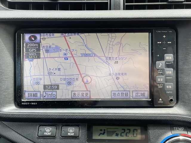 トヨタ アクア G 山梨県 2012(平24)年 6.5万km ブラックマイカ 純正ＳＤナビ　/ワンセグＴＶ　/バックカメラ　/ＥＴＣ　/運転席／助手席シートヒーター　/ＡＢＳ　/横滑り防止装置　/盗難防止装置　/オートライト　/ハロゲンヘッドライト　/Ｗエアバッグ　/パワステ　/オートエアコン