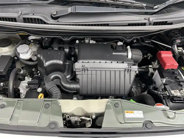 スズキ ワゴンＲ HYBRID FZ 千葉県 2020(令2)年 6.4万km クールカーキPM 禁煙車/スズキセーフティサポート/・デュアルセンサーブレーキサポート/・ヘッドアップディスプレイ/・車線逸脱警報システム/・コーナーセンサー/純正８インチメモリナビ/・型番：CN-RZ853/・CD/DVD/Bluetooth/フルセグTV/・全方位カメラ/D席シートヒーター/革巻きステアリング/・ステアリングスイッチ/純正フロアマット/純正１４インチAW/オートライト/・LEDヘッドライト/スマートキー&プッシュスタート