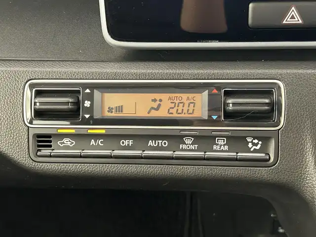 スズキ ワゴンＲ HYBRID FZ 千葉県 2020(令2)年 6.4万km クールカーキPM 禁煙車/スズキセーフティサポート/・デュアルセンサーブレーキサポート/・ヘッドアップディスプレイ/・車線逸脱警報システム/・コーナーセンサー/純正８インチメモリナビ/・型番：CN-RZ853/・CD/DVD/Bluetooth/フルセグTV/・全方位カメラ/D席シートヒーター/革巻きステアリング/・ステアリングスイッチ/純正フロアマット/純正１４インチAW/オートライト/・LEDヘッドライト/スマートキー&プッシュスタート