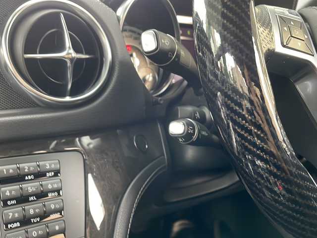 メルセデス・ベンツ ＳＬ３５０ AMGスポーツパッケージ 大阪府 2014(平26)年 5.3万km オブシディアンブラック 純正ナビ/フルセグTV/Bluetooth/バックカメラ/衝突軽減ブレーキ/レーンキープアシスト/ブラインドスポットアシスト/レーダークルーズコントロール/レザーシート/シートヒーター/エアーシート/スマートキー/プッシュスタート/キセノンライト