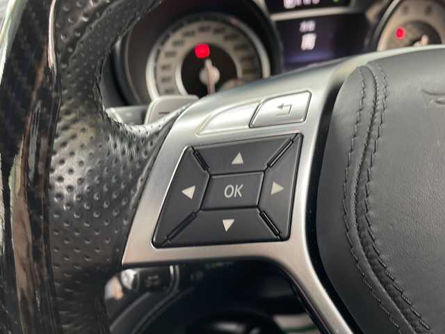 メルセデス・ベンツ ＳＬ３５０ AMGスポーツパッケージ 大阪府 2014(平26)年 5.3万km オブシディアンブラック 純正ナビ/フルセグTV/Bluetooth/バックカメラ/衝突軽減ブレーキ/レーンキープアシスト/ブラインドスポットアシスト/レーダークルーズコントロール/レザーシート/シートヒーター/エアーシート/スマートキー/プッシュスタート/キセノンライト