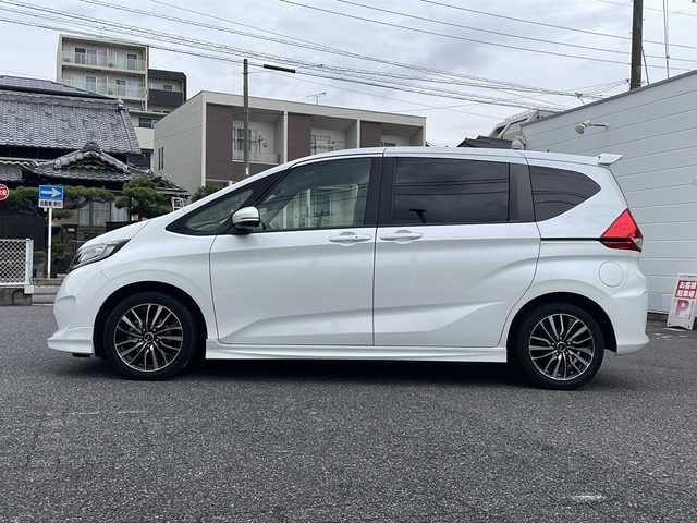 車両画像11