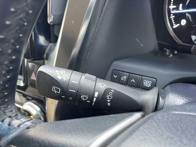トヨタ アルファード X 青森県 2015(平27)年 12.3万km ブラック 4WD/ワンオーナー/社外9インチナビ・フルセグTV/CD・DVD・Bluetooth・SD/バックカメラ/社外フリップダウンモニター/片側パワースライドドア/ステアリングリモコン/前後ドライブレコーダー/LEDヘッドライト/フォグランプ/純正16インチアルミ/プッシュスタート/スマートキー/スペアキー/保証書・取説書
