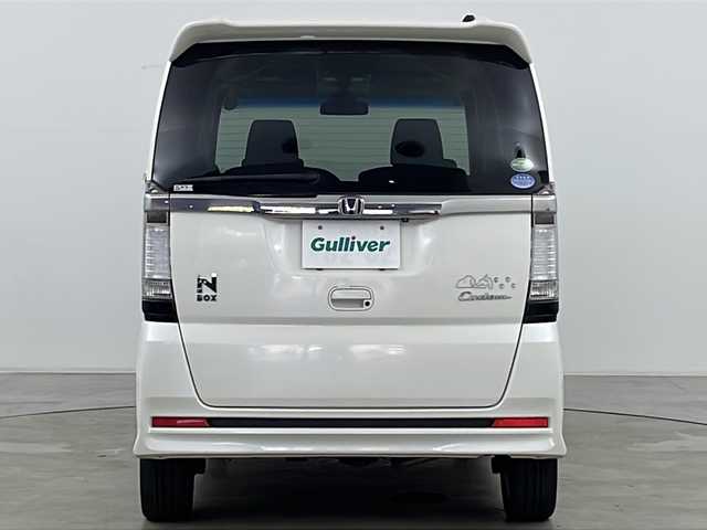 ホンダ Ｎ ＢＯＸ カスタム G ターボSSパッケージ 道央・札幌 2015(平27)年 8.1万km プレミアムホワイトパール ・4WD/・ワンオーナー/・Gathers純正ナビ&フルセグ&CD&DVD&BT&SD&USB&iPod/・バックカメラ/・両側パワースライドドア/・シティブレーキアクティブシステム/・シートヒーター/・社外AW付スタッドレス/・革巻きステアリング/・ステアリングスイッチ/・オートライト/・キセノンヘッドライト/・フォグランプ/・ウィンカーミラー/・スマートキー/・スペアキー/・プッシュスタート/・横滑り防止/・ECON