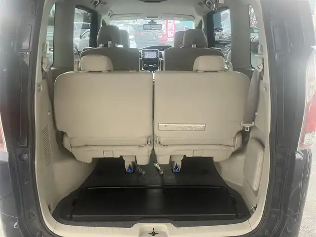 日産 セレナ X 愛知県 2016(平28)年 13.2万km アズライトブルー