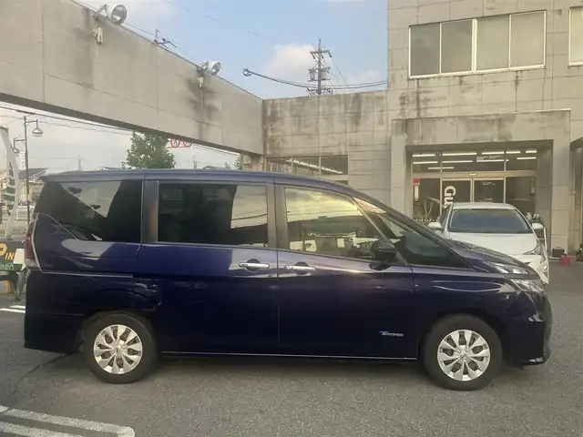 日産 セレナ X 愛知県 2016(平28)年 13.2万km アズライトブルー