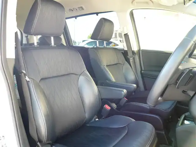 ホンダ オデッセイ アブソルート EX ADV 静岡県 2015(平27)年 6.4万km ホワイトオーキッドパール ワンオーナー/禁煙車/純正インターナビ/フリップダウンモニター/全周囲カメラ/フルセグテレビ/Bluetooth/DVD再生/USB/HDMI/ホンダセンシング/・衝突軽減ブレーキ/・ブラインドスポット/・先行車発進お知らせ/・路外逸脱抑制システム/・標識認識機能/・レーダークルーズ/オートライト/LEDヘッドライト/スマートキー/ETC/新車保証書/取扱説明書