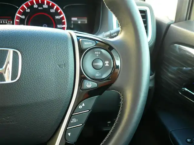 ホンダ オデッセイ アブソルート EX ADV 静岡県 2015(平27)年 6.4万km ホワイトオーキッドパール ワンオーナー/禁煙車/純正インターナビ/フリップダウンモニター/全周囲カメラ/フルセグテレビ/Bluetooth/DVD再生/USB/HDMI/ホンダセンシング/・衝突軽減ブレーキ/・ブラインドスポット/・先行車発進お知らせ/・路外逸脱抑制システム/・標識認識機能/・レーダークルーズ/オートライト/LEDヘッドライト/スマートキー/ETC/新車保証書/取扱説明書