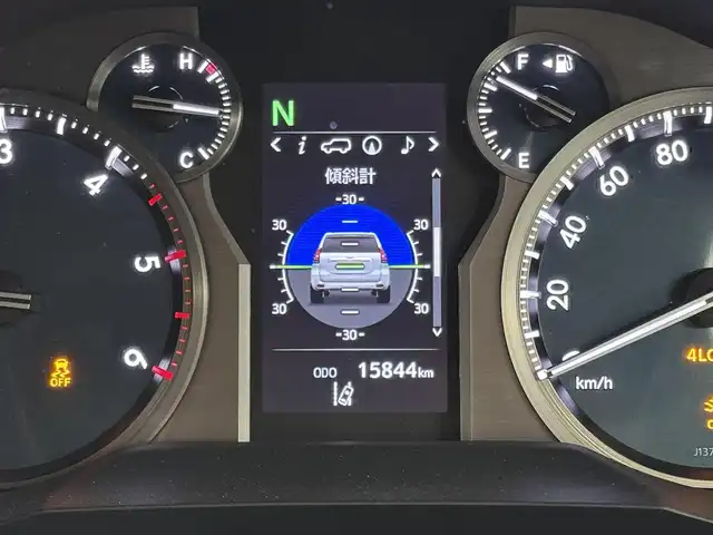 トヨタ ランドクルーザー プラド TX Lパッケージ マットブラED 三重県 2023(令5)年 1.6万km ホワイトパールクリスタルシャイン 2.8L ディーゼルターボ/パートタイム4WD/MTモード付フロア6AT/【OP】純正 9インチナビ/（AM/FM/USB/iPod/Bluetooth/Miracast/CarPlay/AndroidAuto）/【OP】マルチテレインモニター（360カメラ）/ビルトイン ETC2.0/Toyota Safety Sense/・プリクラッシュセーフティ/・レーンディパーチャーアラート/・レーダークルコン/・オートハイビーム/・ロードサインアシスト/・OP:ブラインドスポットモニター＆パーキングサポートブレーキ（前後静止物・後方接近車両）/・先行車発進告知機能/・オートハイビーム/・ダウンヒルアシストコントロール*/など/装備/・OP:寒冷地仕様（リヤフォグ、補助ヒーター、バッテリー＋1コ、など）/・OP:ムーンルーフ/ブラックルーフレール/・本革シート（ニュートラルベージュ）/・シートヒーター＆ベンチレーション（D/N）/・左右独立オートエアコン/・オートライト＆ハイビーム/・LED ヘッドランプ＋フロントフォグランプ/・センターデフロック*/・2速発進機能*/・DPF手動再生機能*/・専用純正18inAW/・保/取/ナビ取/・スマートキーx2/など/*…ディーゼルのみ