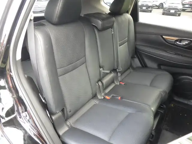 日産 エクストレイル 20Xi 千葉県 2018(平30)年 4.8万km ダイヤモンドブラック エマージェンシーブレーキ/プロパイロット/インテリジェントクルーズコントロール/インテリジェントルームミラー/パワーバックドア/各席シートヒーター/9インチ純正SDナビ/地デジTV/【BD/DVD/CD再生機能　Bluetooth接続】/アラウンドビューモニター/ドライブレコーダー/革巻きステアリング/ETC/LEDヘッドライト/フォグライト/ウインカーミラー/コーナーセンサー/純正18インチアルミホイル/インテリジェントキー