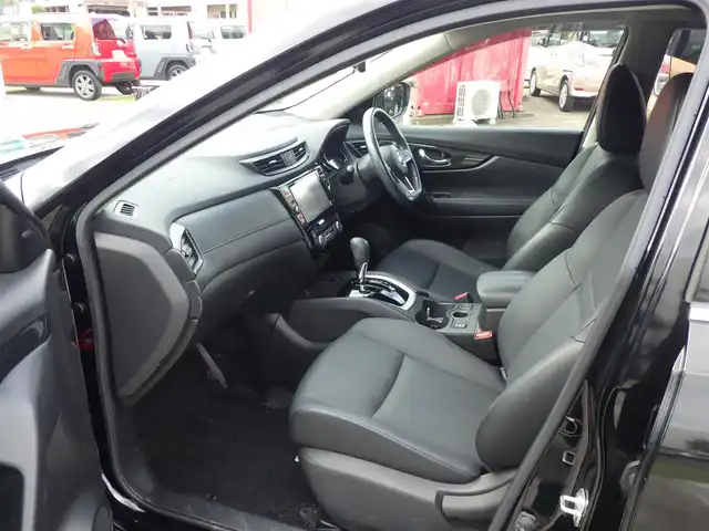 日産 エクストレイル 20Xi 千葉県 2018(平30)年 4.8万km ダイヤモンドブラック エマージェンシーブレーキ/プロパイロット/インテリジェントクルーズコントロール/インテリジェントルームミラー/パワーバックドア/各席シートヒーター/9インチ純正SDナビ/地デジTV/【BD/DVD/CD再生機能　Bluetooth接続】/アラウンドビューモニター/ドライブレコーダー/革巻きステアリング/ETC/LEDヘッドライト/フォグライト/ウインカーミラー/コーナーセンサー/純正18インチアルミホイル/インテリジェントキー