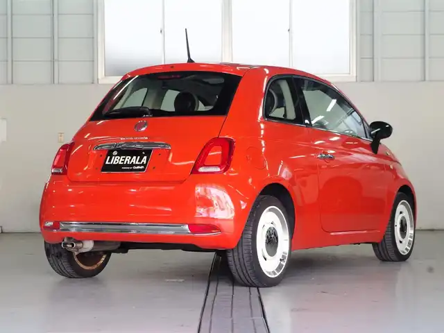 フィアット ５００ アニベルサリオ 兵庫県 2019(平31)年 2.3万km ビタミニックオレンジ 400台限定車/ガラスルーフ/クロームエンジンフードライン/クローム仕上げエクステリアミラーハウジング/FIATビンテージロゴ（フロント/リア/ステアリングホイール）/Anniversarioロゴ（リア）/16インチビンテージスタイルアルミホイール/専用ファブリックシート/専用インストルメントパネル/専用フロアマット/純正ディスプレイオーディオ/オートエアコン/Bluetooth接続/USB接続/ドラレコ前後/キセノンヘッドライト/ETC