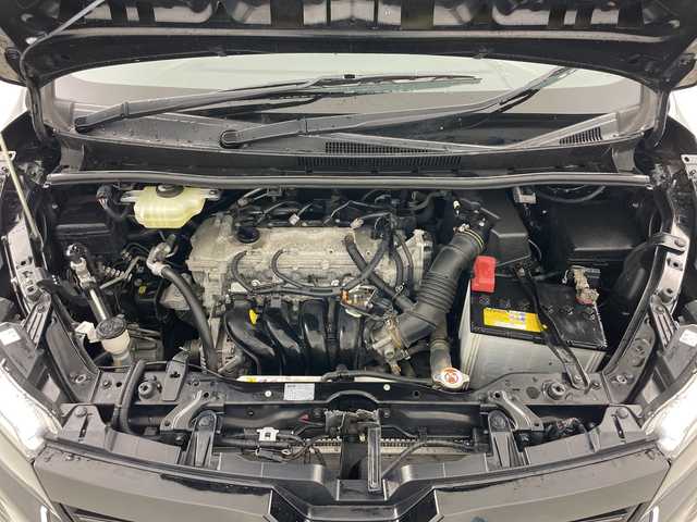 トヨタ ヴォクシー ZS 煌Ⅱ 道央・札幌 2019(平31)年 5.4万km ブラック ・4WD/・寒冷地仕様/・純正ナビ/・BT&CD&SD&フルセグTV/・バックカメラ/・両側パワースライド/・純正フリップダウンモニター/・クルーズコントロール/・ビルトインETC/・純正ドライブレコーダー/・クリアランスソナー/・LEDヘッドライト/・オートライト/・オートマチックハイビーム/・スマートキー/・積込スタッドレス社外AW付