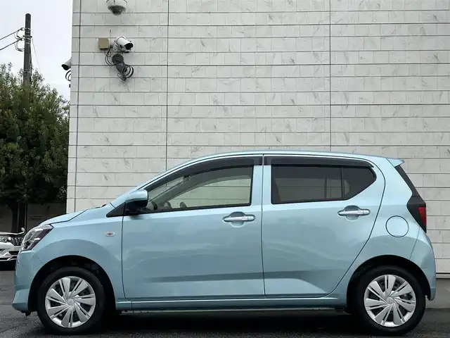 ダイハツ ミラ イース X リミテッド SAⅢ 埼玉県 2022(令4)年 0.6万km スカイブルーメタリック ・禁煙車/・登録時走行6009km/・レーダーブレーキ/・純正ナビゲーション/・CD/DVD/Bluetooth/DTV/・バックカメラ/・LEDヘッドライト/・オートハイビーム/・FRコーナーセンサー/・フロアマット/・ドアバイザー/・USBポート/・スペアキー/・新車保証書/・取扱説明書