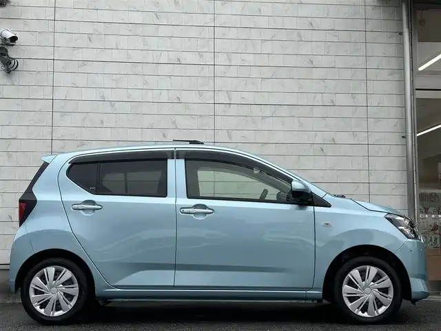 ダイハツ ミラ イース X リミテッド SAⅢ 埼玉県 2022(令4)年 0.6万km スカイブルーメタリック ・禁煙車/・登録時走行6009km/・レーダーブレーキ/・純正ナビゲーション/・CD/DVD/Bluetooth/DTV/・バックカメラ/・LEDヘッドライト/・オートハイビーム/・FRコーナーセンサー/・フロアマット/・ドアバイザー/・USBポート/・スペアキー/・新車保証書/・取扱説明書