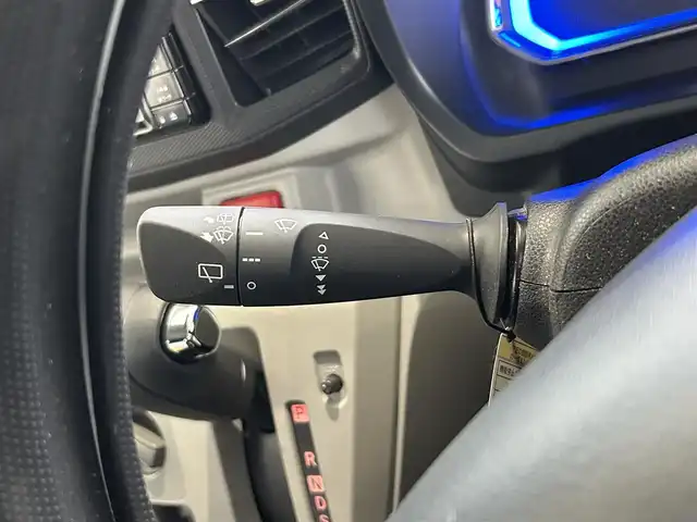 ダイハツ ミラ イース X リミテッド SAⅢ 埼玉県 2022(令4)年 0.6万km スカイブルーメタリック ・禁煙車/・登録時走行6009km/・レーダーブレーキ/・純正ナビゲーション/・CD/DVD/Bluetooth/DTV/・バックカメラ/・LEDヘッドライト/・オートハイビーム/・FRコーナーセンサー/・フロアマット/・ドアバイザー/・USBポート/・スペアキー/・新車保証書/・取扱説明書