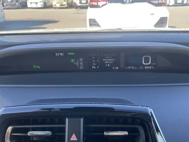トヨタ プリウス Sセーフティプラス ツートーン 兵庫県 2018(平30)年 6.1万km パール モデリスタエアロ/モデリスタAW/ディーラーOP9インチナビ/ステアリングリモコン/クルーズコントロール（追従）/フルセグTV/Bluetoothオーディオ/バックカメラ/ETC/プリクラッシュセーフティ/前後ソナー/LEDヘッドライト