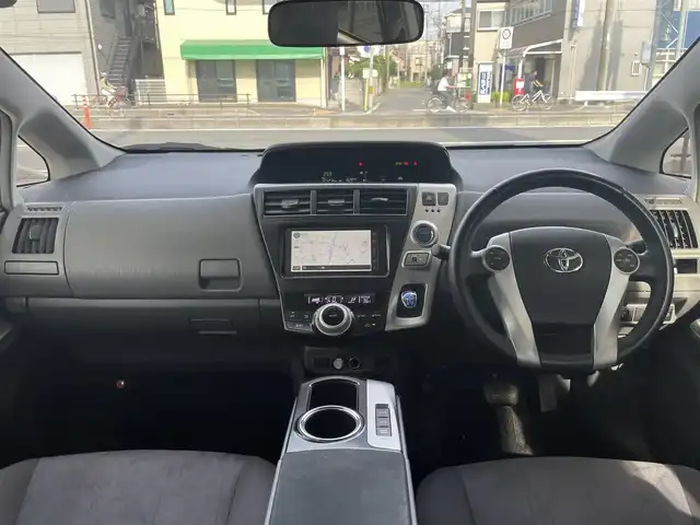 トヨタ プリウス α G ツーリングセレ スカイライトP 埼玉県 2012(平24)年 12.5万km ブラック (株)IDOMが運営する【じしゃロン鳩ヶ谷店】の自社ローン専用車両になりますこちらは現金またはオートローンご利用時の価格です。自社ローンご希望の方は別途その旨お申付け下さい/ガラスルーフ/純正ＳＤナビ/　(CD/DVD/Bluetooth接続)/ワンセグＴＶ/ビルドインＥＴＣ/ドライブレコーダー/スマートキー/プッシュスタート/クルーズコントロール/オートライト/ＳＲＳエアバッグシステム/ＨＩＤヘッドライト