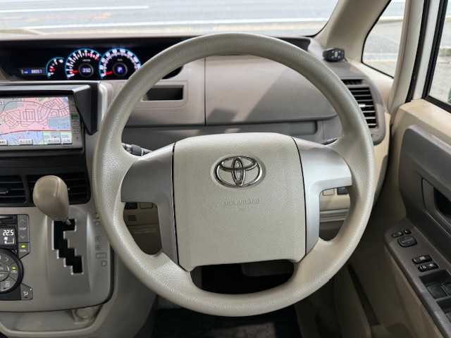 トヨタ ノア X Lセレクション 大阪府 2009(平21)年 8.8万km ホワイトパールクリスタルシャイン /禁煙車//純正DVDナビ/NDDN-W58//AM/FM/CD/DVD//ワンセグテレビ//パワースライドドア//コーナーセンサー//前後ドライブレコーダー//フォグランプ//取扱説明書//保証書