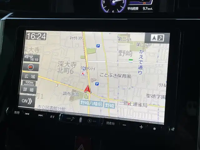 トヨタ ルーミー カスタムG－T 東京都 2017(平29)年 4.9万km パールホワイトⅢ コンフォートパッケージ/・前席シートヒーター/・前席シートバックテーブル/ナビレディパッケージ/・バックカメラ/・ステアリングスイッチ(オーディオ)/モデリスタエアロ　フロント/リアスカート/リアスポイラー/9型メモリナビ(ALPINE　X9V)/社外アンプ　(ALPINE　3553)/ターボ車/クルーズコントロール/スマートアシスト2(衝突回避支援システム)/・衝突回避支援ブレーキ機能/・衝突警報機能/・車線逸脱警報機能/・誤発進抑制制御機能/・先行者発進お知らせ機能/前後方ドライブレコーダー(ZDR015)/両側パワースライドドア/LEDヘッドライト/マルチインフォメーションディスプレイ/スペアキー×1/保証書/取扱説明書