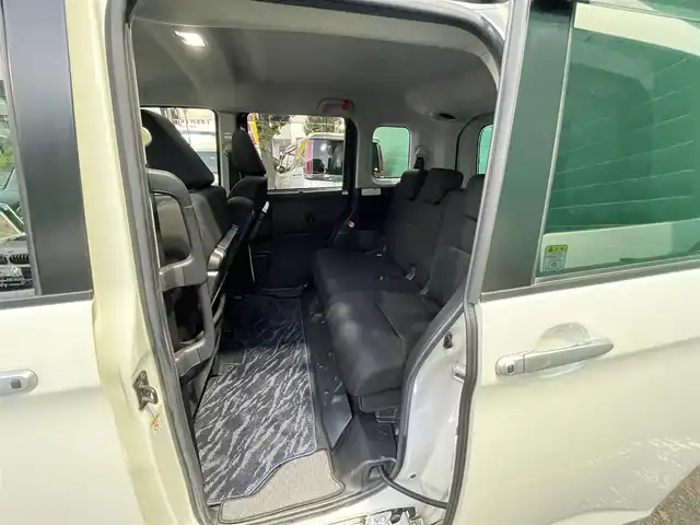 トヨタ ルーミー カスタムG－T 東京都 2017(平29)年 4.9万km パールホワイトⅢ コンフォートパッケージ/・前席シートヒーター/・前席シートバックテーブル/ナビレディパッケージ/・バックカメラ/・ステアリングスイッチ(オーディオ)/モデリスタエアロ　フロント/リアスカート/リアスポイラー/9型メモリナビ(ALPINE　X9V)/社外アンプ　(ALPINE　3553)/ターボ車/クルーズコントロール/スマートアシスト2(衝突回避支援システム)/・衝突回避支援ブレーキ機能/・衝突警報機能/・車線逸脱警報機能/・誤発進抑制制御機能/・先行者発進お知らせ機能/前後方ドライブレコーダー(ZDR015)/両側パワースライドドア/LEDヘッドライト/マルチインフォメーションディスプレイ/スペアキー×1/保証書/取扱説明書