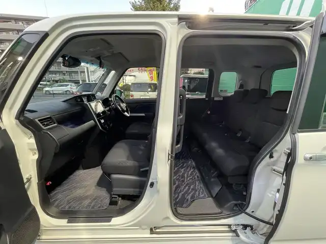 トヨタ ルーミー カスタムG－T 東京都 2017(平29)年 4.9万km パールホワイトⅢ コンフォートパッケージ/・前席シートヒーター/・前席シートバックテーブル/ナビレディパッケージ/・バックカメラ/・ステアリングスイッチ(オーディオ)/モデリスタエアロ　フロント/リアスカート/リアスポイラー/9型メモリナビ(ALPINE　X9V)/社外アンプ　(ALPINE　3553)/ターボ車/クルーズコントロール/スマートアシスト2(衝突回避支援システム)/・衝突回避支援ブレーキ機能/・衝突警報機能/・車線逸脱警報機能/・誤発進抑制制御機能/・先行者発進お知らせ機能/前後方ドライブレコーダー(ZDR015)/両側パワースライドドア/LEDヘッドライト/マルチインフォメーションディスプレイ/スペアキー×1/保証書/取扱説明書