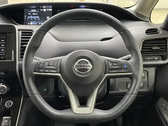 日産 セレナ ハイウェイスター V 道央・札幌 2021(令3)年 4.1万km アズライトブルー ・4WD/・社外ナビ/フルセグTV/CD/SD/BT/・アラウンドビューモニター/・デジタルインナーミラー/・ドライブレコーダー/・純正エンジンスターター/・両側パワースライドドア/・プロパイロット/・エマージェンシーブレーキ/・車線逸脱防止支援/・後側方衝突防止支援/・パーキングセンサー/・クロストラフィックアラート/・アイドリングストップ/・ETC/・LEDヘッドライト/・LEDフォグ/・プッシュスタート/・インテリジェントキー/・ドアバイザー/・電格ミラー