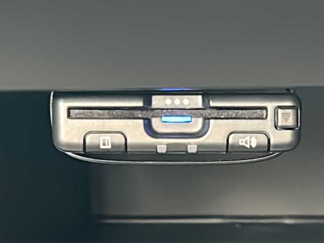 ルノー ルノー アルカナ RSライン マイルドハイブリッド 広島県 2023(令5)年 0.9万km パール 純正ディスプレイオーディオ/BT/AppleCarPlay/AndoroidAuto/全方位カメラ/アクティブブレーキ/車間距離警告/標識認識/レーンキープアシスト/死角警告/パドルシフト/シートヒーター/パワーシート/ステアリングヒーター/パドルシフト/置くだけ充電/ステアリングスイッチ/LEDヘッドライト/オートライト/スマートキー/プッシュスタート/ETC/純正フロアマット/純正アルミホイール/保証書・取扱説明書