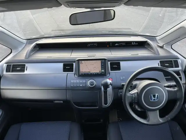 ホンダ ステップワゴン スパーダ S Z HDDナビ 道央・札幌 2008(平20)年 14.7万km プレミアムホワイトパール ４WD/純正ディーラーOPナビ/AM/FM/ワンセグ/バックカメラ/ECONモード/片側パワースライドドア/ステアリングリモコン/リモコンキー/HIDヘッドライト/フォグランプ/電動格納ミラー/ヒーテッドドアミラー/ウィンカーミラー/純正フロアマット/ドアバイザー/スペアキー/純正エンジンスターター