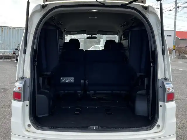 ホンダ ステップワゴン スパーダ S Z HDDナビ 道央・札幌 2008(平20)年 14.7万km プレミアムホワイトパール ４WD/純正ディーラーOPナビ/AM/FM/ワンセグ/バックカメラ/ECONモード/片側パワースライドドア/ステアリングリモコン/リモコンキー/HIDヘッドライト/フォグランプ/電動格納ミラー/ヒーテッドドアミラー/ウィンカーミラー/純正フロアマット/ドアバイザー/スペアキー/純正エンジンスターター