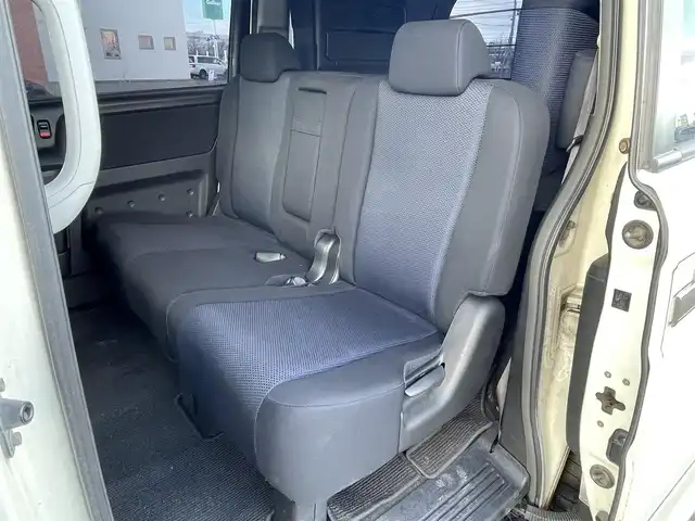 ホンダ ステップワゴン スパーダ S Z HDDナビ 道央・札幌 2008(平20)年 14.7万km プレミアムホワイトパール ４WD/純正ディーラーOPナビ/AM/FM/ワンセグ/バックカメラ/ECONモード/片側パワースライドドア/ステアリングリモコン/リモコンキー/HIDヘッドライト/フォグランプ/電動格納ミラー/ヒーテッドドアミラー/ウィンカーミラー/純正フロアマット/ドアバイザー/スペアキー/純正エンジンスターター