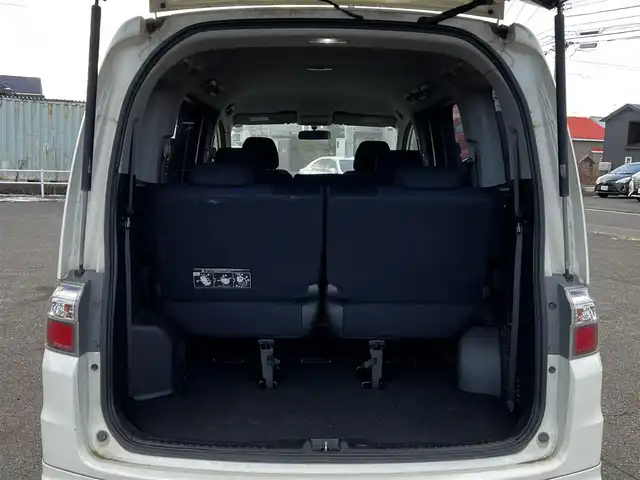 ホンダ ステップワゴン スパーダ S Z HDDナビ 道央・札幌 2008(平20)年 14.7万km プレミアムホワイトパール ４WD/純正ディーラーOPナビ/AM/FM/ワンセグ/バックカメラ/ECONモード/片側パワースライドドア/ステアリングリモコン/リモコンキー/HIDヘッドライト/フォグランプ/電動格納ミラー/ヒーテッドドアミラー/ウィンカーミラー/純正フロアマット/ドアバイザー/スペアキー/純正エンジンスターター