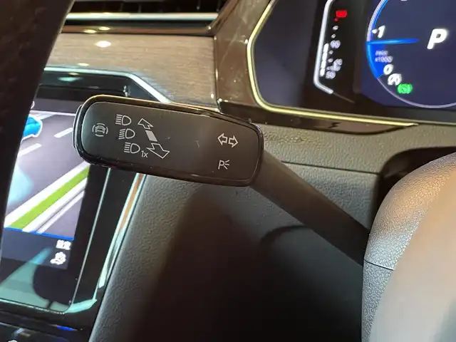 フォルクスワーゲン ＶＷ パサート TDI エレガンス アドバンス 愛知県 2021(令3)年 6.1万km ディープブラックパールエフェクト 純正インフォテインメントシステム-ディスカバープロ/360°カメラ/フルセグTV/AppleCarPlay/AndroidAuto/ジェスチャーコントロール/ヘッドアップディスプレイ/ブラックレザーシート/シートヒーター/シートベンチレーション/シートマッサージ機能/メモリ機能付きパワーシート/アダプティブクルーズコントロール/レーンキープアシスト/ブラインドスポットモニター/パワーテールゲート/アダプティブLEDヘッドライト/純正18インチAW