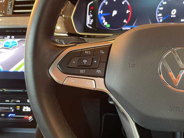 フォルクスワーゲン ＶＷ パサート TDI エレガンス アドバンス 愛知県 2021(令3)年 6.1万km ディープブラックパールエフェクト 純正インフォテインメントシステム-ディスカバープロ/360°カメラ/フルセグTV/AppleCarPlay/AndroidAuto/ジェスチャーコントロール/ヘッドアップディスプレイ/ブラックレザーシート/シートヒーター/シートベンチレーション/シートマッサージ機能/メモリ機能付きパワーシート/アダプティブクルーズコントロール/レーンキープアシスト/ブラインドスポットモニター/パワーテールゲート/アダプティブLEDヘッドライト/純正18インチAW