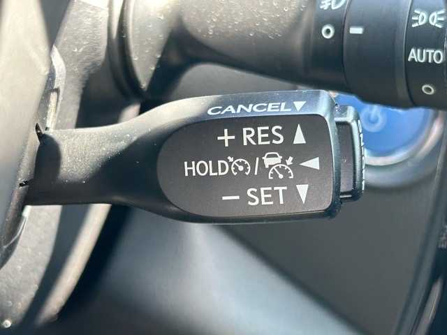 トヨタ Ｃ－ＨＲ G 千葉県 2019(令1)年 1.4万km ブラックマイカ 純正ナビ/フルセグTV/Bluetooth/ETC2.0/クルーズコントロール/衝撃被害軽減システム/オートライト/オートマチックハイビーム/EVモード/プッシュスタート/スマートキー/スペアキー×1/LEDヘッドライト/純正アルミホイール/純正フロアマット/保証書/取扱説明書/盗難防止装置/横滑り防止装置/電動格納ウィンカーミラー