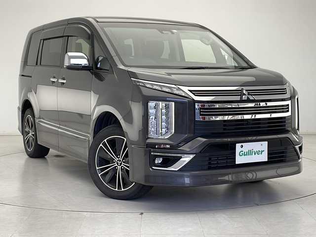 三菱 デリカＤ：５ アーバンギア G パワーパッケージ 千葉県 2020(令2)年 4万km アイガーグレーメタリック アラウンドビューモニター/レーダークルーズコントロール/衝突軽減ブレーキ/レーンキープアシスト/ブラインドスポットモニター/純正SDナビ/　Bluetooth/DVD/CD/フルセグTV/AUX/HDMI/ステアリングスイッチ/パドルシフト/ビルトインETC/パワーシート（D席）/シートヒーター（D/N席）/電動パーキングブレーキ/電動リアゲート/両側パワースライドドア/オートステップ/純正18インチアルミホイール/LEDヘッドライト/オートラライト/オートハイビーム/アイドリングストップ/４WD