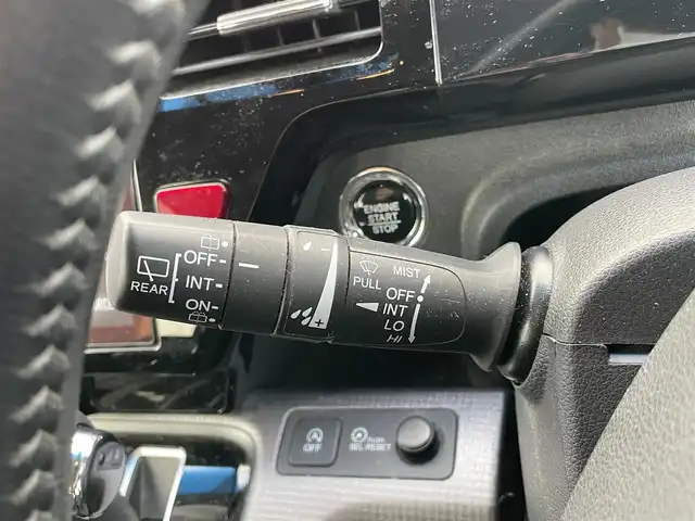 ホンダ ステップワゴン スパーダ ホンダセンシング 千葉県 2020(令2)年 6.6万km プラチナホワイトパール ホンダセンシング/・衝突軽減ブレーキ/レーンキープアシスト/・レーダークルーズコントロール/オートハイビーム/・クリアランスソナー/踏み間違い防止/・標識認識機能/先行車発進お知らせ/純正11.6インチフリップダウンモニター(VM-185EN)/純正10インチナビ(VXU-207SWi)/・フルセグ/BT/DVD/CD/HDMI/USB/カープレイ/バックカメラ/パドルシフト/ステアリングスイッチ/ETC2.0/両側パワースライドドア/LEDヘッドライト/オートライト/フォグライト/スマートキー/プッシュスタート/純正フロアマット/純正16インチAW