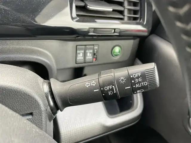 ホンダ ステップワゴン スパーダ ホンダセンシング 千葉県 2020(令2)年 6.6万km プラチナホワイトパール ホンダセンシング/・衝突軽減ブレーキ/レーンキープアシスト/・レーダークルーズコントロール/オートハイビーム/・クリアランスソナー/踏み間違い防止/・標識認識機能/先行車発進お知らせ/純正11.6インチフリップダウンモニター(VM-185EN)/純正10インチナビ(VXU-207SWi)/・フルセグ/BT/DVD/CD/HDMI/USB/カープレイ/バックカメラ/パドルシフト/ステアリングスイッチ/ETC2.0/両側パワースライドドア/LEDヘッドライト/オートライト/フォグライト/スマートキー/プッシュスタート/純正フロアマット/純正16インチAW