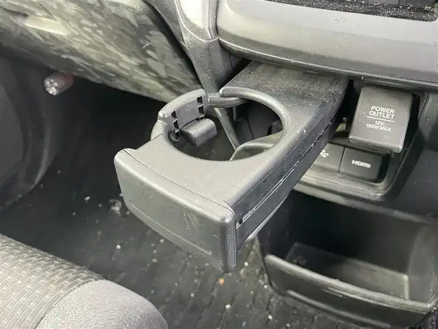 ホンダ ステップワゴン スパーダ ホンダセンシング 千葉県 2020(令2)年 6.6万km プラチナホワイトパール ホンダセンシング/・衝突軽減ブレーキ/レーンキープアシスト/・レーダークルーズコントロール/オートハイビーム/・クリアランスソナー/踏み間違い防止/・標識認識機能/先行車発進お知らせ/純正11.6インチフリップダウンモニター(VM-185EN)/純正10インチナビ(VXU-207SWi)/・フルセグ/BT/DVD/CD/HDMI/USB/カープレイ/バックカメラ/パドルシフト/ステアリングスイッチ/ETC2.0/両側パワースライドドア/LEDヘッドライト/オートライト/フォグライト/スマートキー/プッシュスタート/純正フロアマット/純正16インチAW