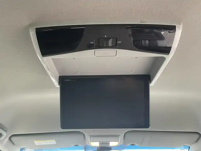 ホンダ ステップワゴン スパーダ ホンダセンシング 千葉県 2020(令2)年 6.6万km プラチナホワイトパール ホンダセンシング/・衝突軽減ブレーキ/レーンキープアシスト/・レーダークルーズコントロール/オートハイビーム/・クリアランスソナー/踏み間違い防止/・標識認識機能/先行車発進お知らせ/純正11.6インチフリップダウンモニター(VM-185EN)/純正10インチナビ(VXU-207SWi)/・フルセグ/BT/DVD/CD/HDMI/USB/カープレイ/バックカメラ/パドルシフト/ステアリングスイッチ/ETC2.0/両側パワースライドドア/LEDヘッドライト/オートライト/フォグライト/スマートキー/プッシュスタート/純正フロアマット/純正16インチAW