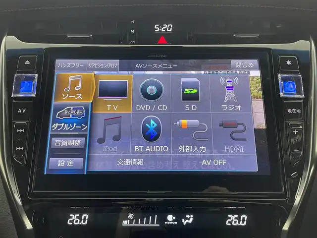 トヨタ ハリアー プレミアム 埼玉県 2018(平30)年 4.2万km ホワイトパールクリスタルシャイン モデリスタエアロ　ＨＫＳマフラー　ＡＬＰＩＮＥ１０型ナビ　テイン車高調　バックカメラ　追従走行　フルセグＴＶ　電動リアゲート　ハーフレザー　ＥＴＣ　前後ドライブレコーダー　デジタルインナーミラー
