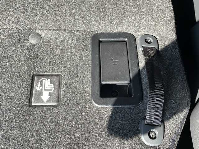 トヨタ ルーミー カスタムG 島根県 2020(令2)年 2万km ブラックマイカメタリック/ファイアークォーツレッドメタリック 純正9インチSDナビゲーション(NSZT-Y68T)/フルセグ BT SD CD DVD/全方位カメラ/サイドカメラ/レーンキープアシスト/クルーズコントロール/両側パワースライドドア/D/N席シートヒーター/オートマチックハイビーム/LEDヘッドライト/AUTOライト/フォグライト/後席サイドサンシェード/オートリトラミラー/ISOFIX/革巻きステアリング/ステアリングリモコン/純正14インチアルミホイール