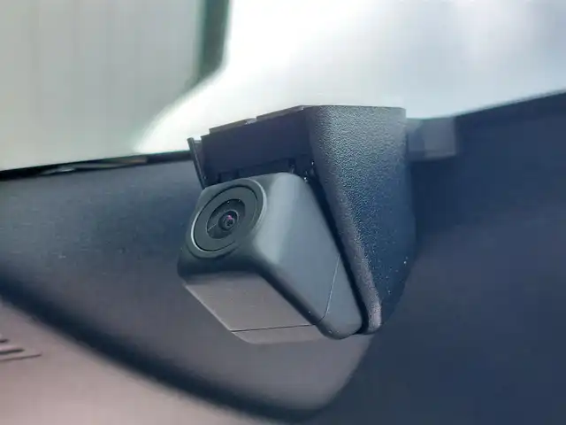 トヨタ ピクシスメガ GターボレジャーエディションSAⅢ 東京都 2018(平30)年 3.7万km ブラックマイカメタリック スマートアシストIII/・衝突回避ブレーキ/・オートマチックハイビーム/・コーナーセンサー/プッシュスタート/アイドリングストップ/純正ナビ/　・フルセグTV/　・Bluetooth接続/　・CD/DVD再生/　・USB/　・AM/FMラジオ/バックカメラ/ドライブレコーダー/リモコンエンジンスターター/両側パワースライドドア/運転席シートヒーター/純正フロアマット/LEDヘッドライト/ドアバイザー/純正15インチアルミホイール/スマートキー×２