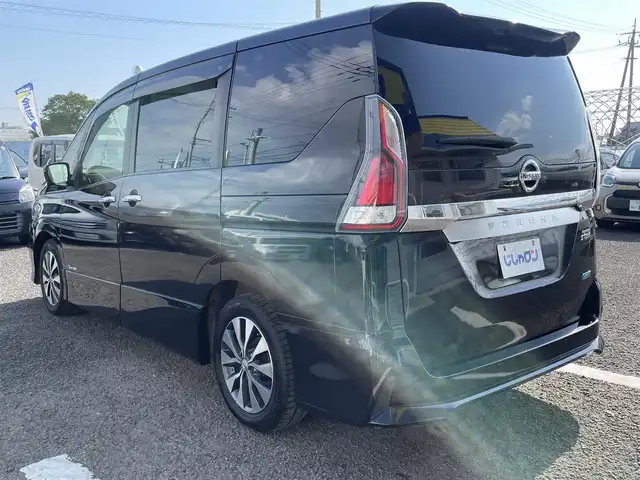 日産 セレナ ハイウェイスター 徳島県 2016(平28)年 10.3万km ダイヤモンドブラック (株)IDOMが運営する【じしゃロン徳島店】の自社ローン対象車両になります。こちらは現金ご利用時の価格です。自社ローンご希望の方は別途その旨お申付け下さい。”/純正9型ナビゲーション	/（フルセグ/CD/DVD/Bluetooth/Blu-ray)/ミラー型アラウンドビューモニター/フリップダウンモニター/ＥＴＣ/エマージェンシーブレーキ/トラクションコントロール/ECOモード切替/アイドリングストップ/両側パワースライドドア									/ハンズフリーオートスライドドア/前後コーナーセンサー/メッキドアハンドル/ＬＥＤヘッドライト/LEDデイライト/フォグランプ/クルーズコントロール/革巻きステアリング/電動格納ミラー/ステアリングリモコン/プッシュスタート/スマートキー						/スペアキー/Wエアバック