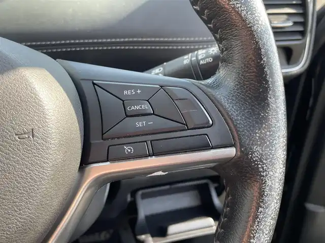 日産 セレナ ハイウェイスター 徳島県 2016(平28)年 10.3万km ダイヤモンドブラック (株)IDOMが運営する【じしゃロン徳島店】の自社ローン対象車両になります。こちらは現金ご利用時の価格です。自社ローンご希望の方は別途その旨お申付け下さい。”/純正9型ナビゲーション	/（フルセグ/CD/DVD/Bluetooth/Blu-ray)/ミラー型アラウンドビューモニター/フリップダウンモニター/ＥＴＣ/エマージェンシーブレーキ/トラクションコントロール/ECOモード切替/アイドリングストップ/両側パワースライドドア									/ハンズフリーオートスライドドア/前後コーナーセンサー/メッキドアハンドル/ＬＥＤヘッドライト/LEDデイライト/フォグランプ/クルーズコントロール/革巻きステアリング/電動格納ミラー/ステアリングリモコン/プッシュスタート/スマートキー						/スペアキー/Wエアバック